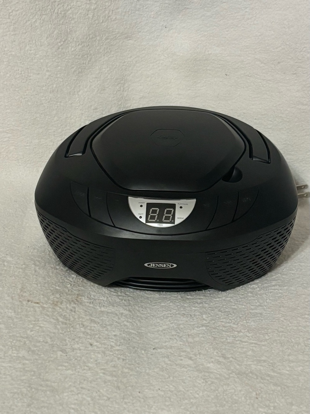 Jensen Black Portable CD Player with Built-In Speakers